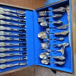 Onieda "Galveston" Profile Stainless Flatware NIB